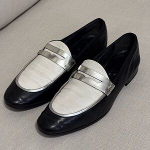 Gucci Black and White Leather Loafers